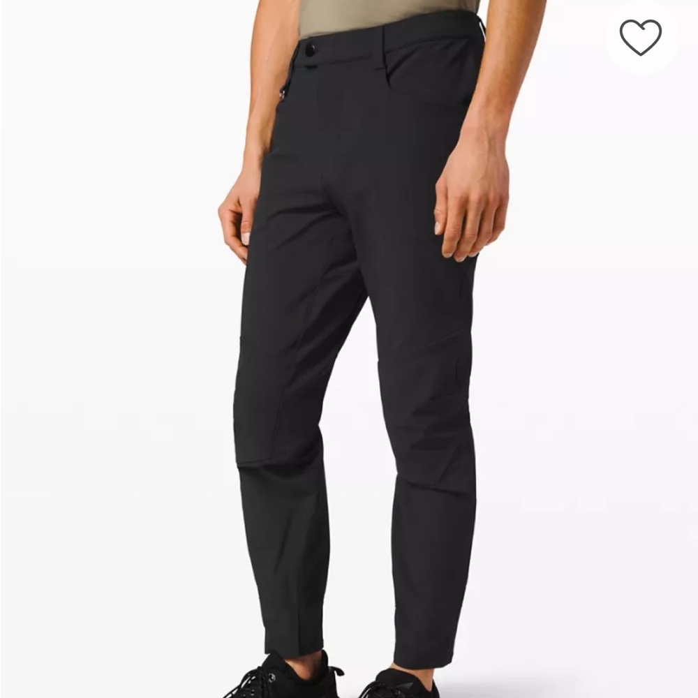 Lululemon Escape and Explore Pant Designed For Training in black size 32